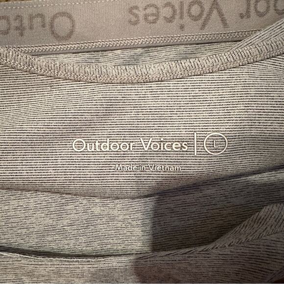 Outdoor Voices Heather Gray Scoop Neck Sports Bra Sz L - Picture 3 of 4